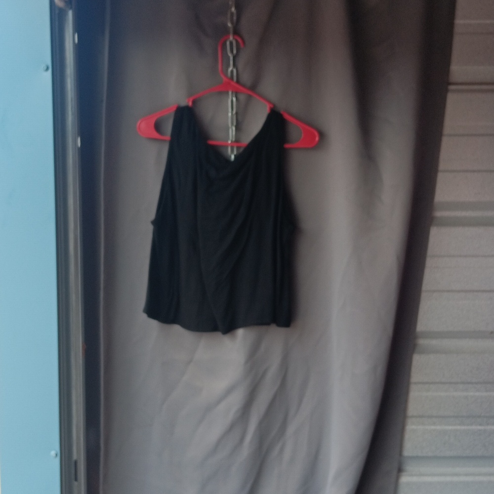 Woman's top 657 - Picture 3 of 3